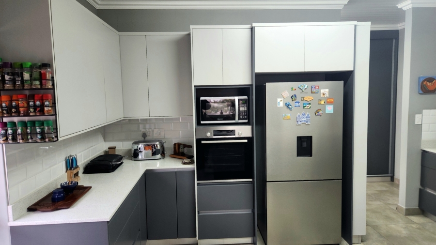 3 Bedroom Property for Sale in Monte Christo Western Cape